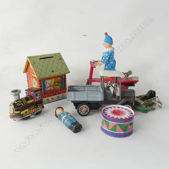 BOX OF 6 TIN TOYS TRUCK HOUSE FROG ETC