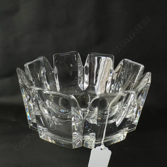 LG ORREFORS 'CORONA' BOWL BY LARS HELLSTEN DIA 185MM ENGRAVED TO BASE SKF. NIBBLE TO BASE 