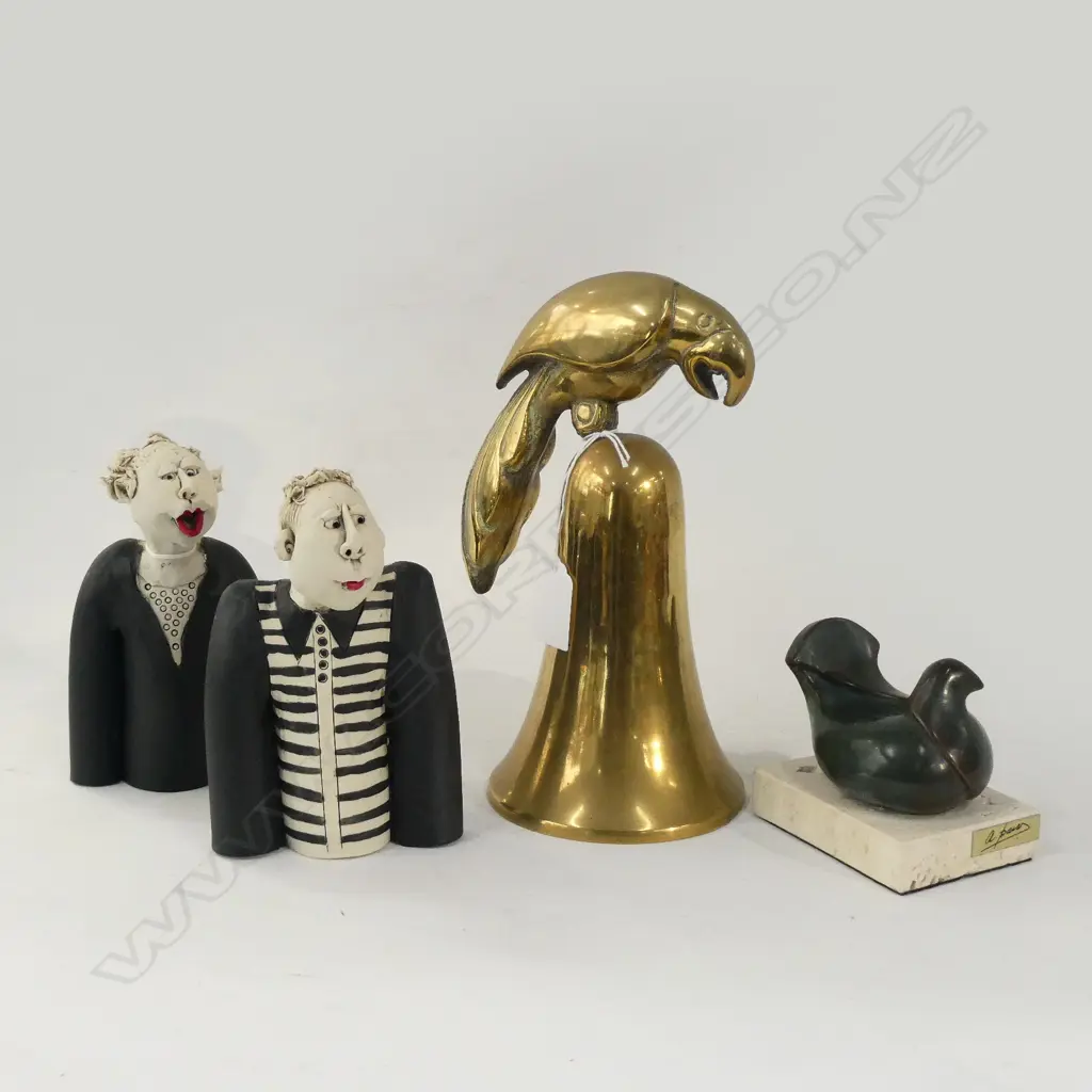4 ITEMS; PR CHERYL OLIVER STUDIO CERAMIC FIGURES H.150mm MANS NECK REPAIRED, BIRD SCULPTURE + BRASS PARROT BELL H.225mm Image 1++
