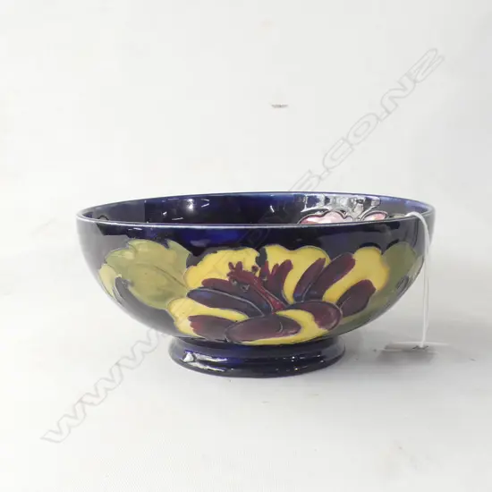 MOORCROFT HIBISCUS BOWL - DIA 155MM