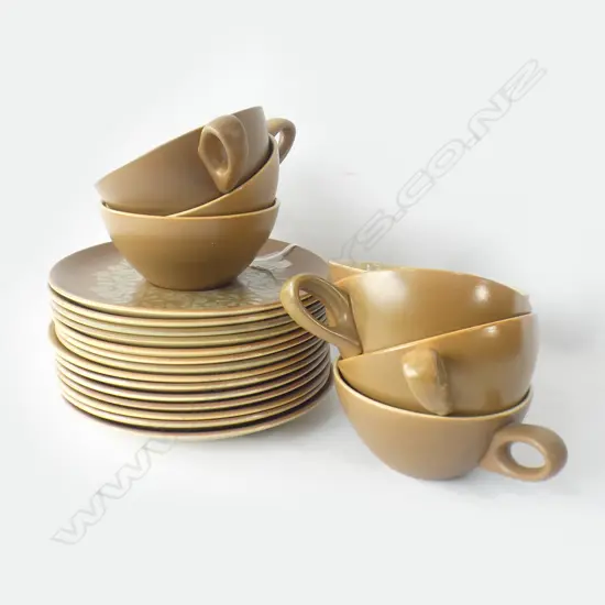 7 CROWN LYNN DOROTHY THORPE PALM SPRINGS TRIOS - WIDE BRIMMED CUPS