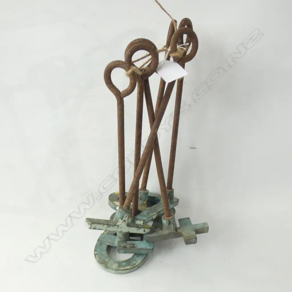 6 VINTAGE BRANDING NUMBERS; 0,1,4,5,7 & 8 Image 1++