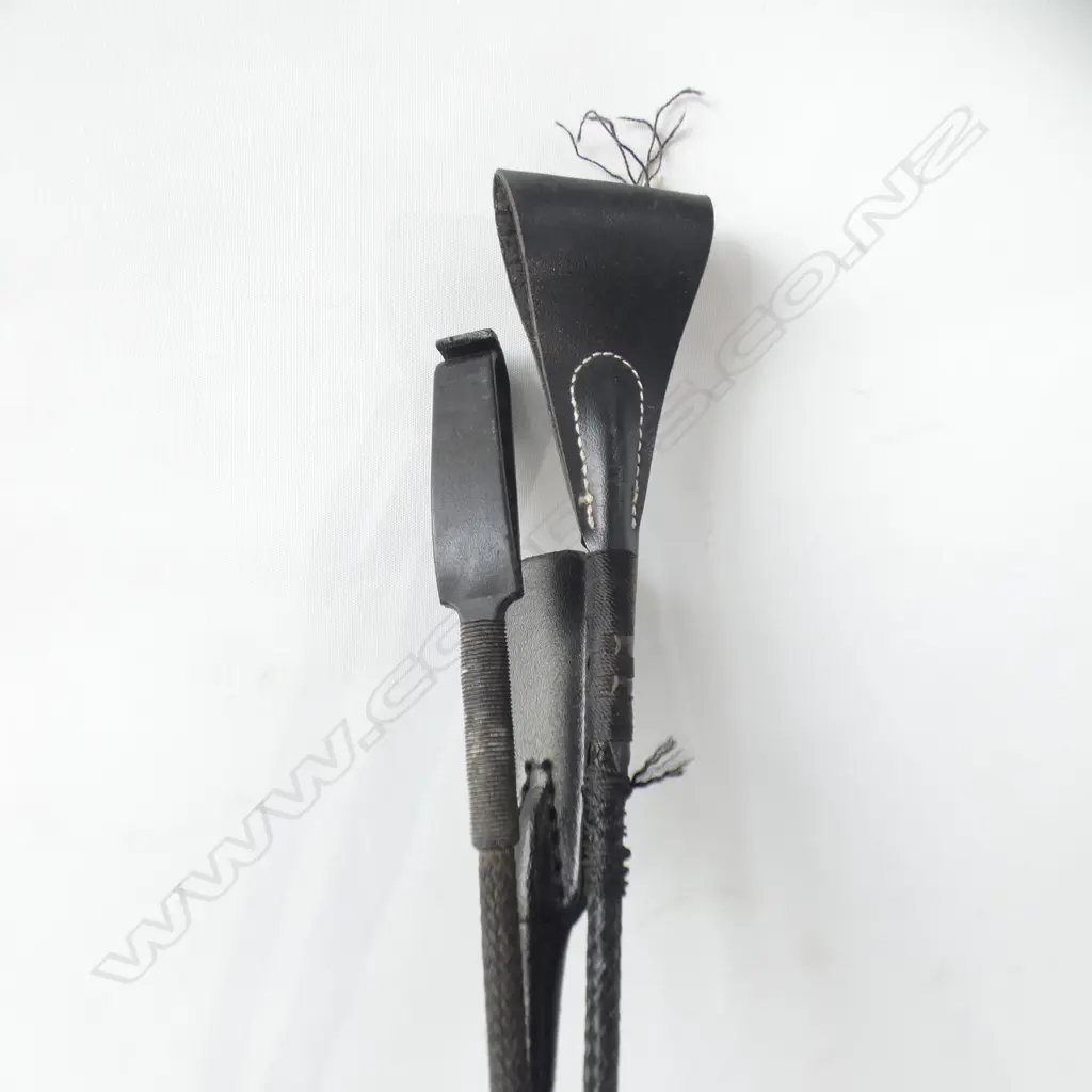 4 ASST OLD HORSE WHIPS Image 1++