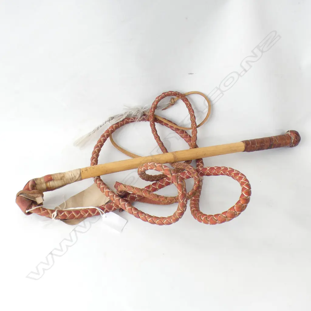 AUSTRALIAN STOCK WHIP - LEATHER PLAITED GRIP & THONG L 3330MM Image 1++