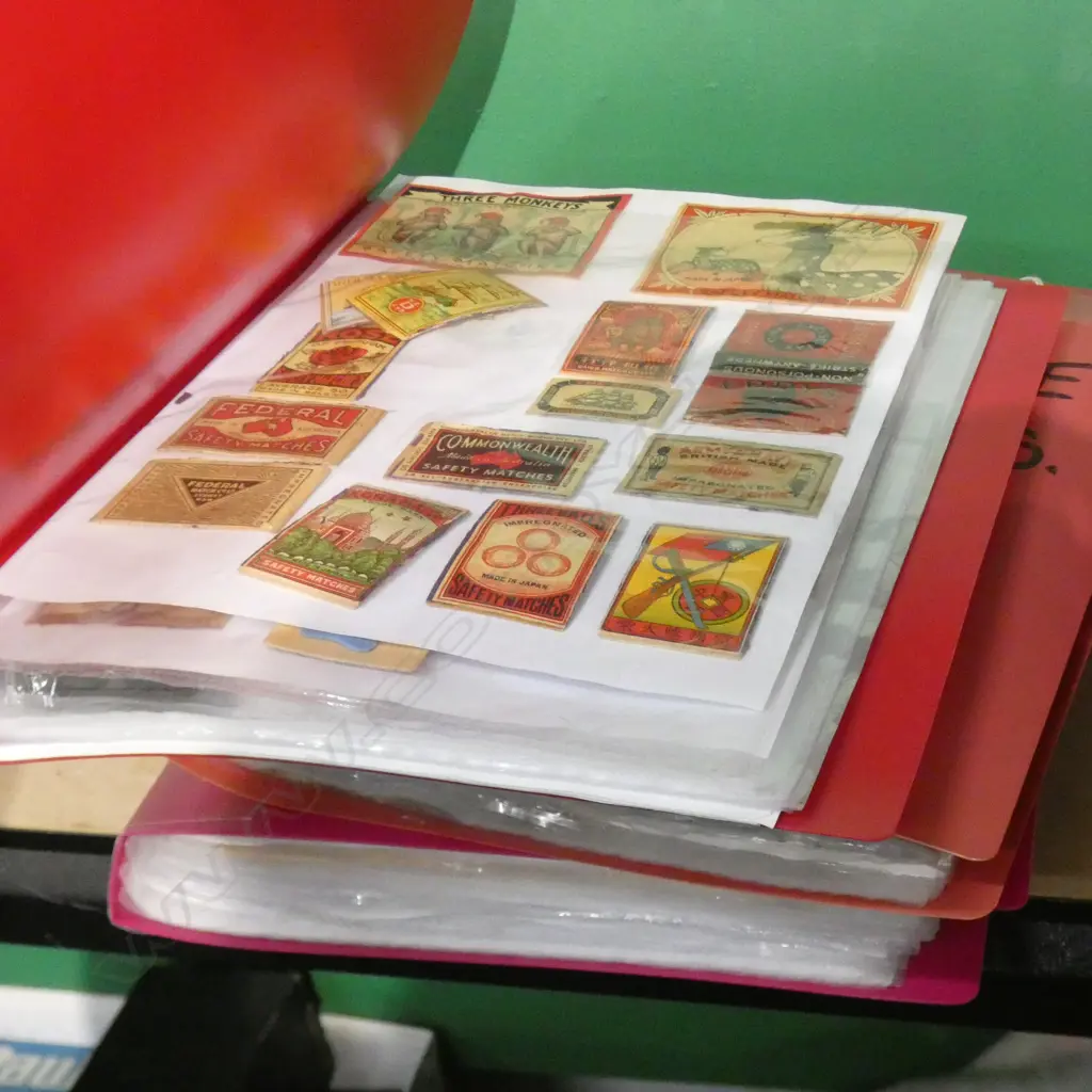 3 ALBUMS ASST. VINTAGE MATCH BOX COVERS (1 LARGELY EMPTY) Image 1++