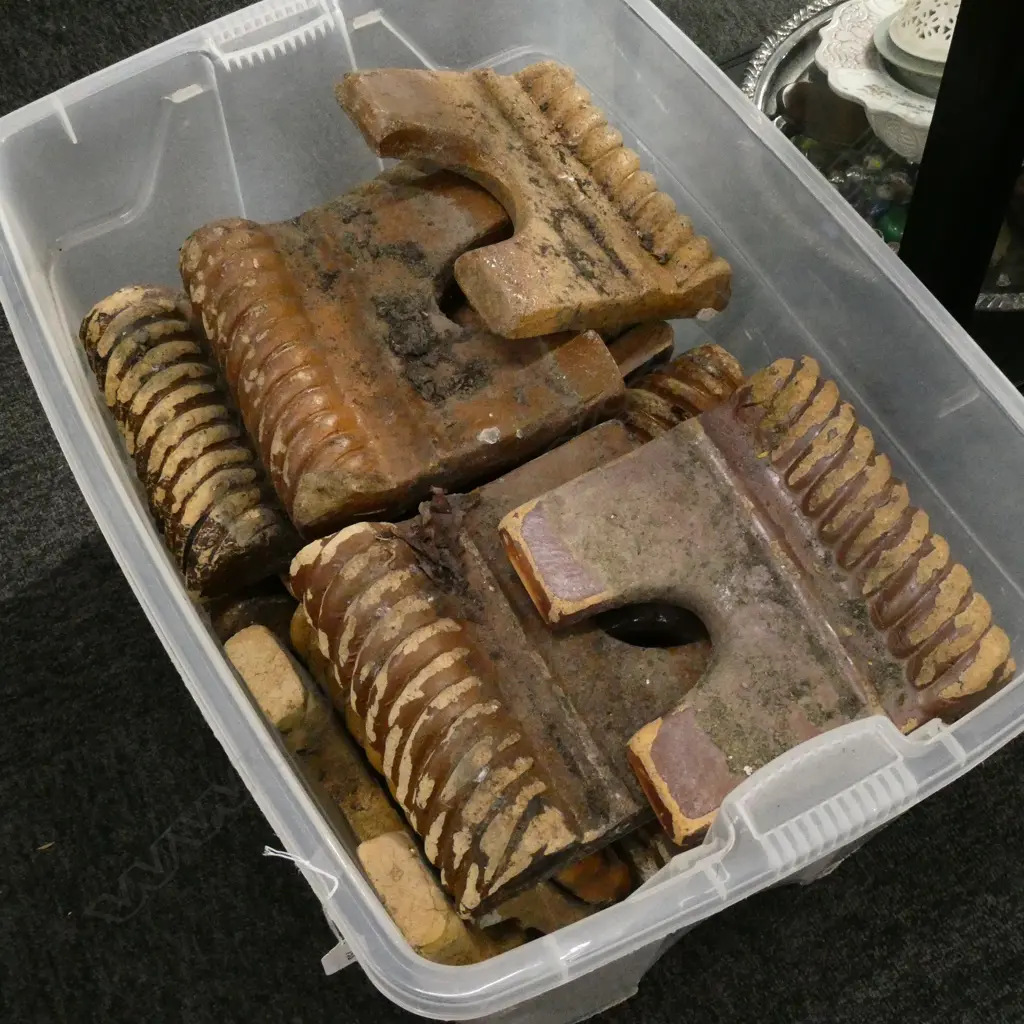 21 BRICK FIRED EDGING TILES Image 1++