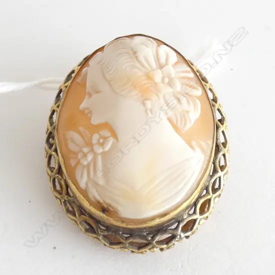 ROLLED GOLD CAMEO BROOCH / PENDANT L 35MM