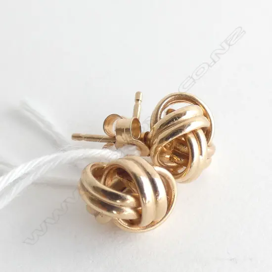 PR 9CT GOLD EARRINGS 1.86 GRAMS 