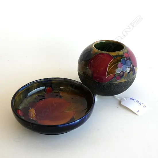 MOORCROFT POMEGRANATE PIN DISH  & MATCH STRIKER