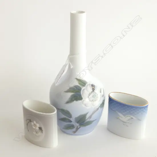 ROYAL COPENHAGEN VASE H.190mm + 2 TOOTHPICK HOLDERS