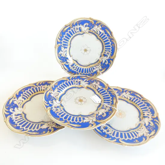 SET OF 4 ANTIQUE PLATES 225mm dia
