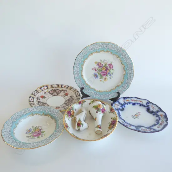 5 PCS ROYAL ALBERT; ENCHANTMENT & OCR + 2 DISPLAY PLATES  (SOME A/F)