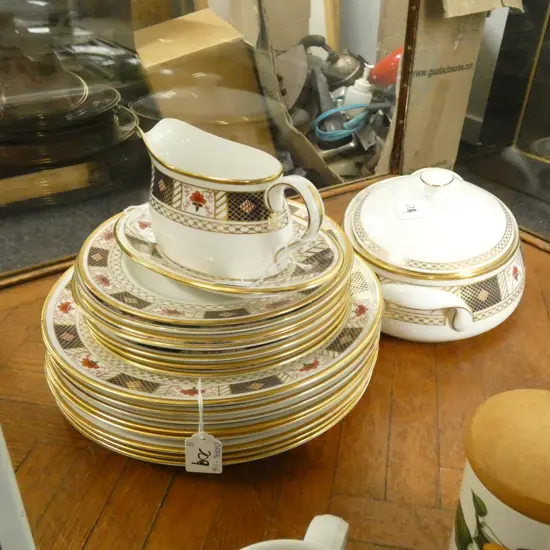 ROYAL CROWN DERBY IMARI DINNER WARE; 18 PCS....