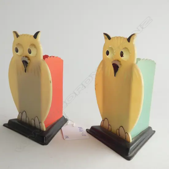 PR COMICAL BAKELITE OWL PEN HOLDERS AF 