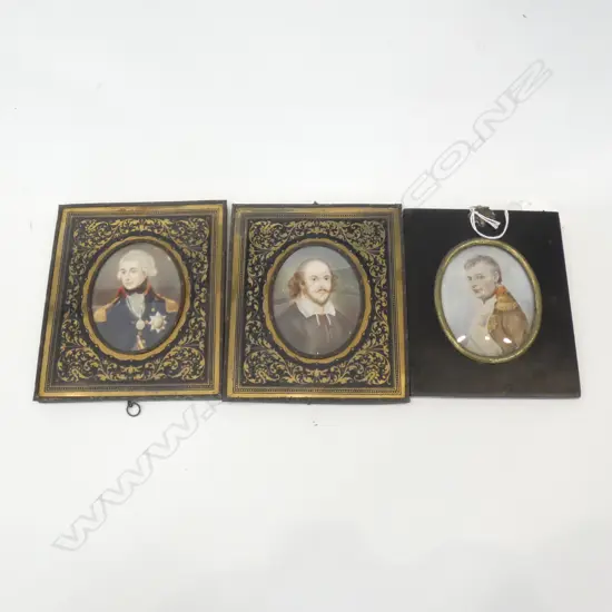 3 SM FRAMED PORTRAITS  90 X 65MM