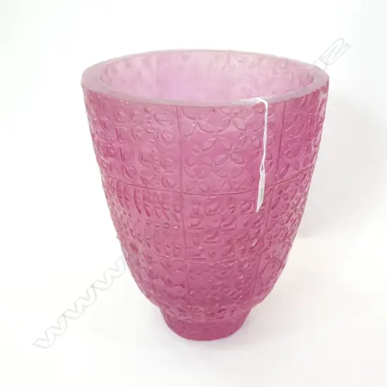 CHAN ANDREASSEND LARGE PINK RESIN 'TAPA' VASE H.335mm