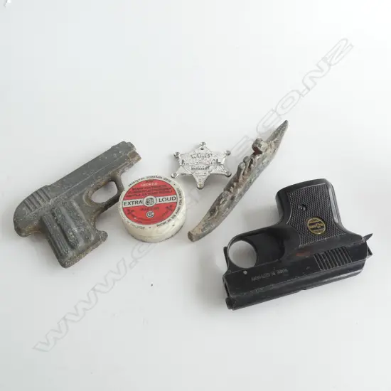 VINTAGE CAP GUN & LEAD TOY PISTOL + BOAT & BADGE 