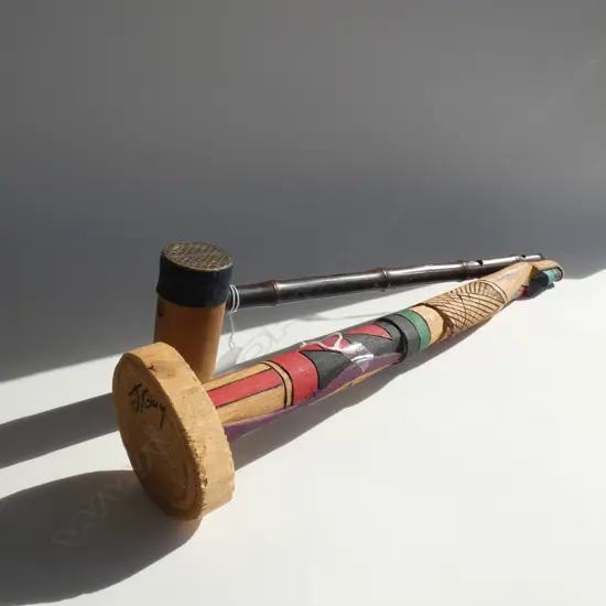 WOODEN TOTEM H.525mm + OLD BAMBOO WATER SCOOP L.475mm