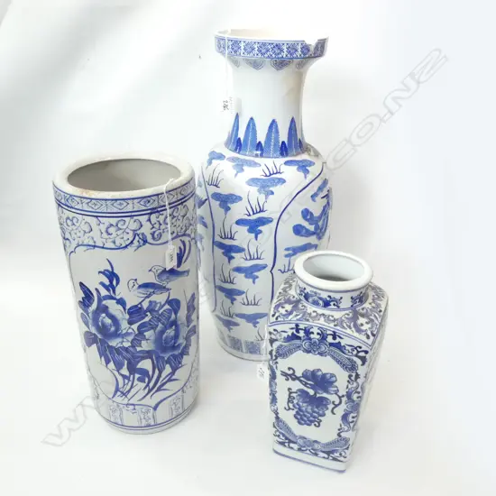 LARGE B/W CHINESE VASE AF H.635mm  + UMBRELLA STAND H.460mm + VASE H.345mm