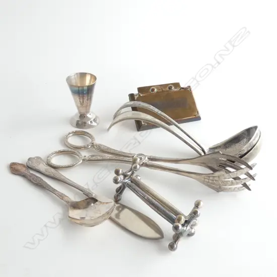 BAG MIXED EP CUTLERY ETC.. INCLUDING SERVING TONGS