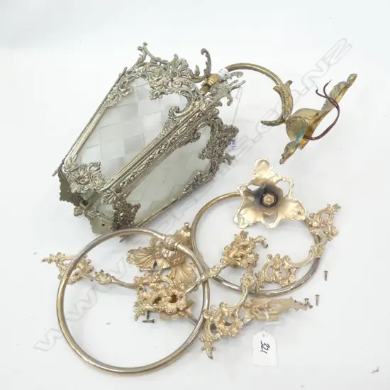 ORNATE METAL LIGHT FITTING + 5 DRAWER HANDLES 2 TOWEL RINGS H 470 MM