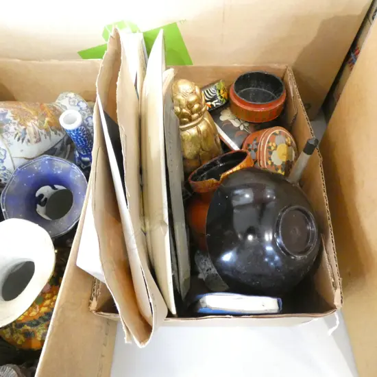 BOX LOT GILDED WALL SHELF, PAPIER MACHE BOXES ETC