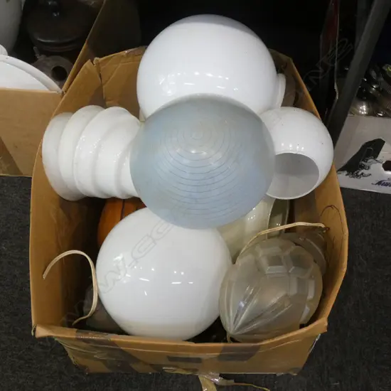 BOX LOT ART DECO LIGHT SHADES, FITTINGS ETC