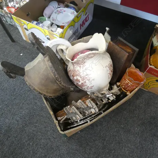 BOX LOT MODEL SHIP, BELLOWS, OLD GLASS ETC