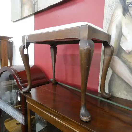 QUEEN ANN PIANO STOOL