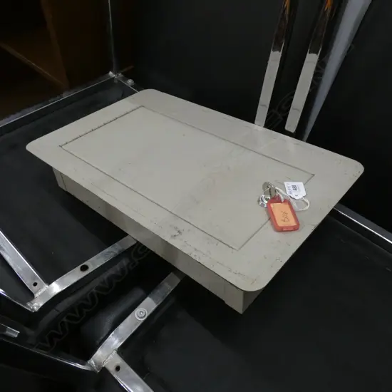 STEEL WALL SAFE WITH KEY W.450mm...