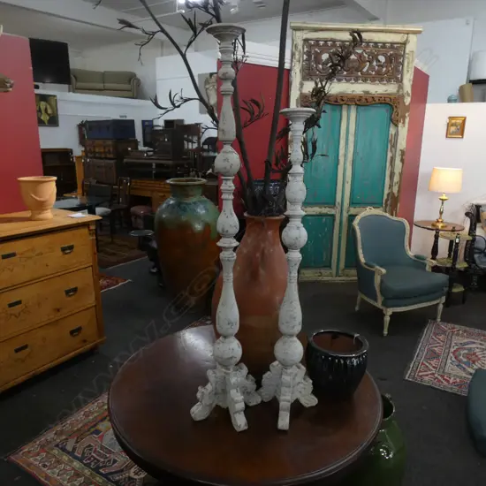 PR WHITE PAINTED CANDLE HOLDERS H.1190mm