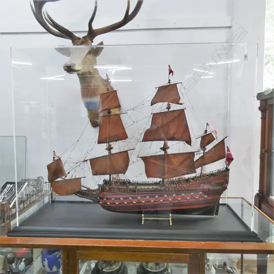 LGE MODEL ANTIQUE SHIP IN PERSPEX CASE 445X 285X 975mm