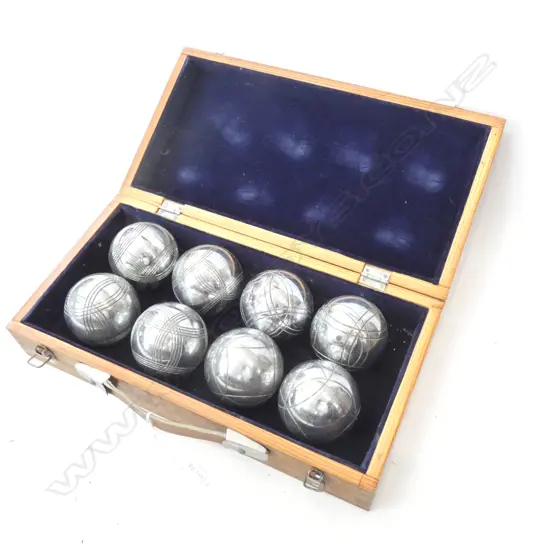 CASED SET OF 8 BOULES