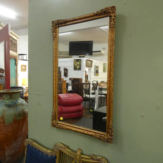GILT FRAMED MIRROR 900x550mm