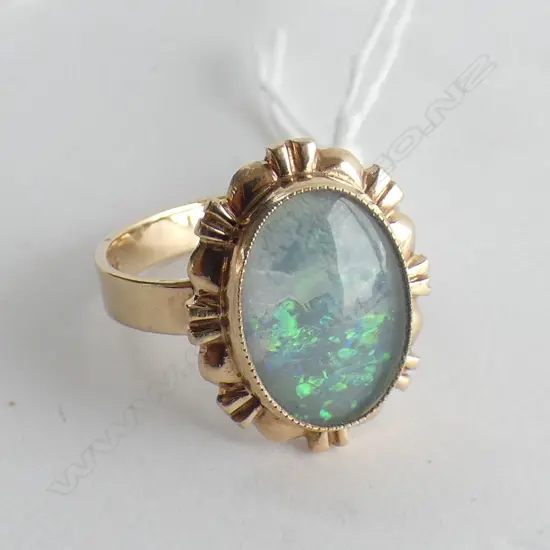 9CT OPAL RING