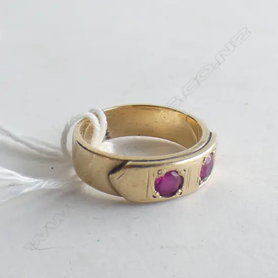 OLD 9CT GOLD BAND RING W 2 RED STONES 5.28gms