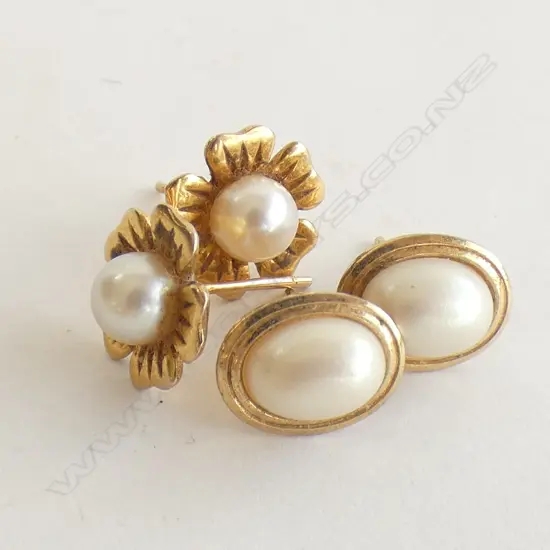 2 pairs studs; one 10ct gold pearl & one plated pearl