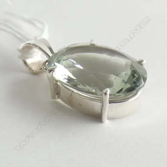 GREEN AMETHYST & 925 SILVER PENDANT