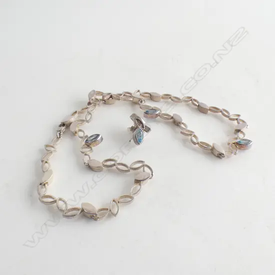 3 PC SET 925 SILVER LEAF & BLUE STONE NECKLACE WITH MATCHING STUD EARRINGS