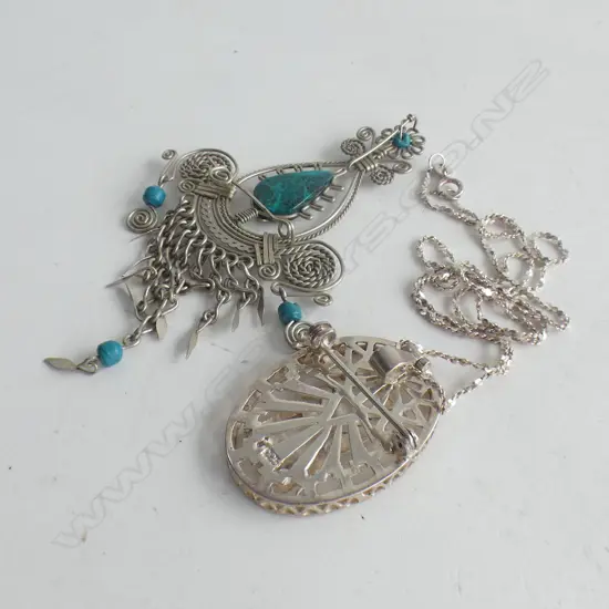 2 CHRYSOCOLLA (GREEN STONE) BROOCH & PENDANT WITH CHAIN