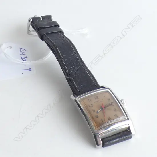 'STARINA' VINTAGE GENTS WRISTWATCH TANK FORM