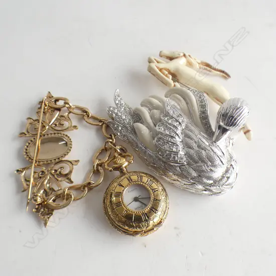 3 COSTUME JEWELLERY BROOCHES INCL LG SWAN & WATCH