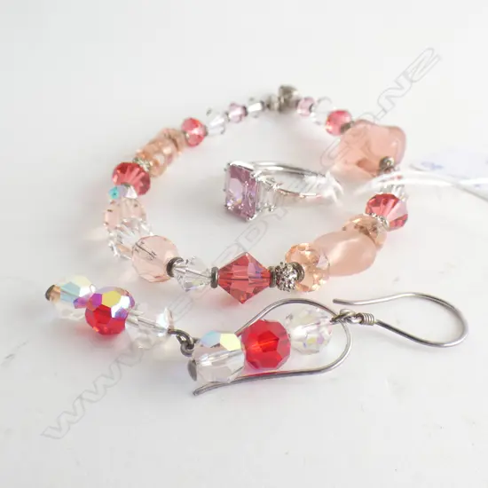PINK & CRYSTAL BEAD BRACELET & DROP EARRINGS & PINK STONE RING (SIZ34L)