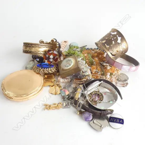 ASST. COSTUME JEWELLERY