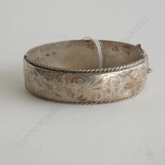 STG SILVER BANGLE 33 GRAMS