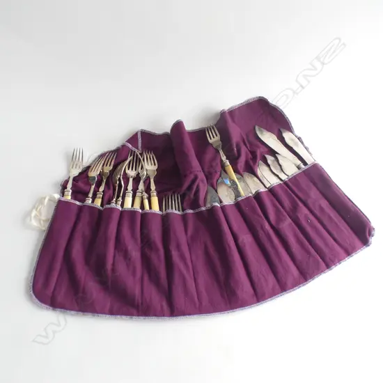 24 PCE STG TRIMMED FISH SET IN PURPLE CLOTH BAG