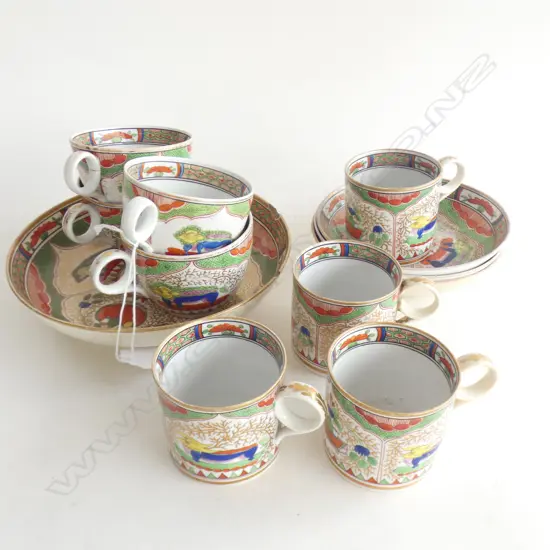 12 PCE ANTIQUE ENGLISH PORCELAIN 'DRAGONS IN COMPARTMENTS / BENGAL TIGER'; 4 TEA, 4 COFFEE, 3 SAUCERS, BOWL 190mm AF 
