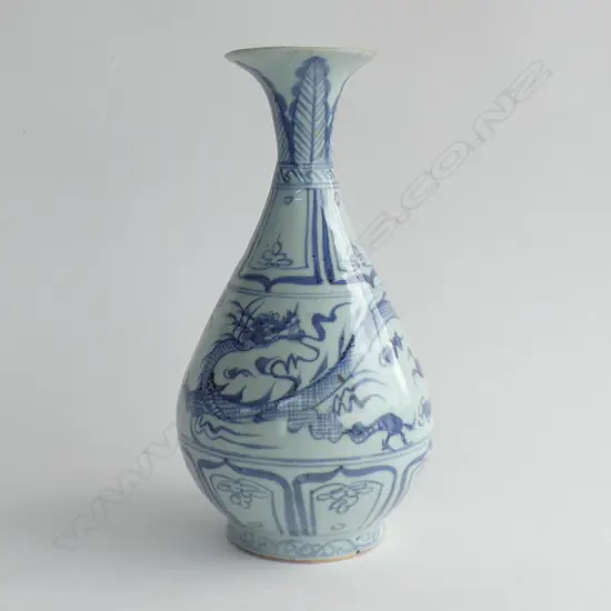 ORIENTAL BLUE & WHITE VASE H 280MM