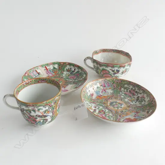 2 X FAMILLE ROSE CUPS AND SAUCERS
