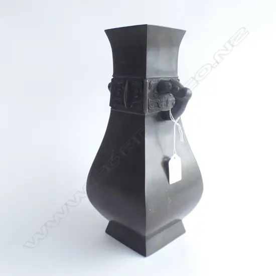 ORIENTAL ARCHAIC STYLE BRONZE VASE H.280mm